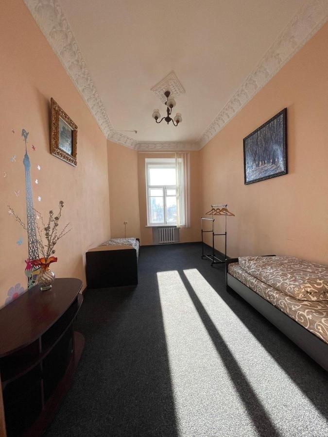 Appartement Amazing Tara'S Shevchenko Square à Kiev Extérieur photo